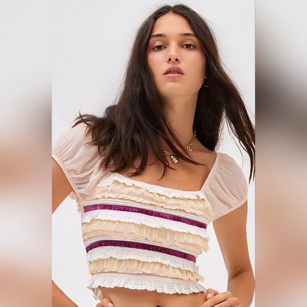 Urban Outfitters Kimchi Blue Liliana Ruffle Top Rose Pink - Picture 4 of 8